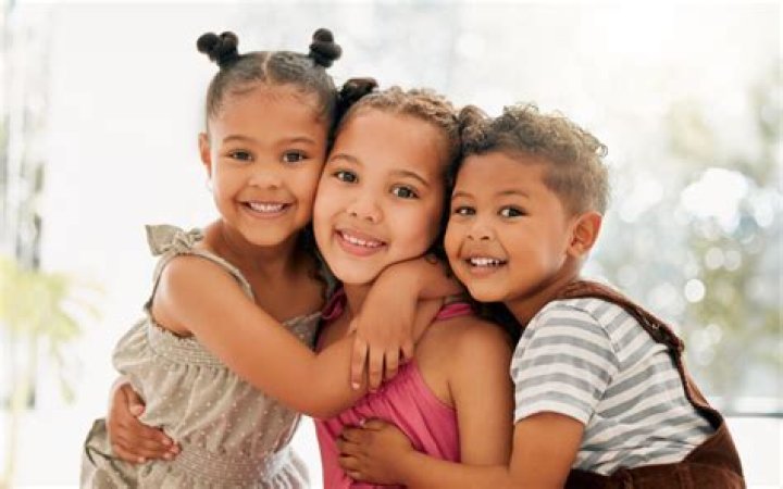 Sibling Dynamics & Family Legacy